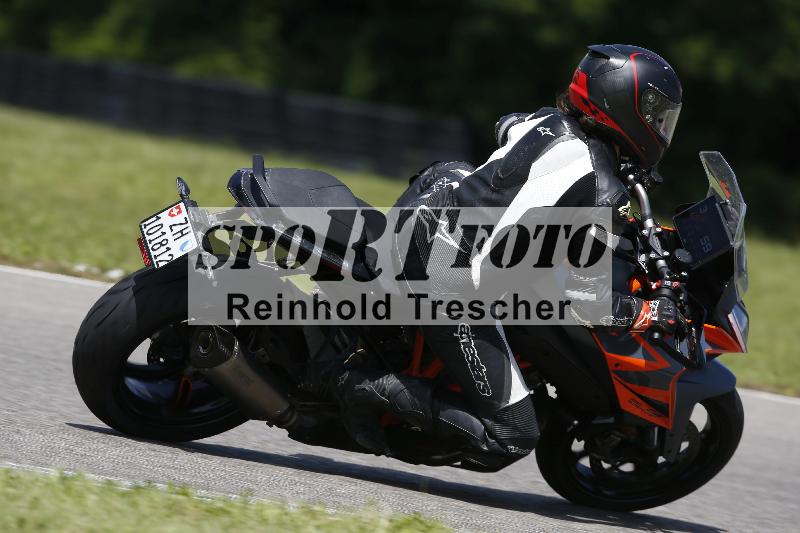 /Archiv-2024/29 12.06.2024 MOTO.CH Track Day ADR/Gruppe blau/46